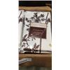 Image 2 : CASE OF NEW 26 INCH SQAURE PILLOW SHAMS