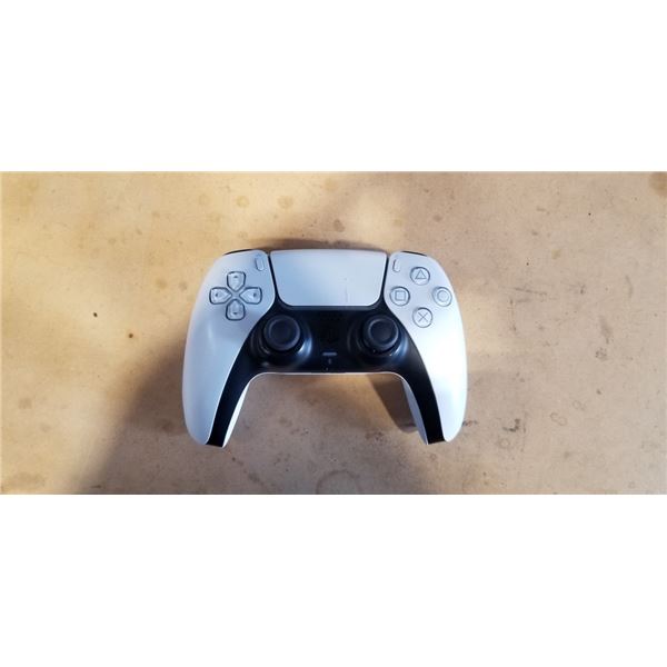 PS5 WHITE DUALSENSE WIRELESS CONTROLLER - TESTED WORKING, RETAIL $94