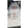 Image 2 : 3 GLASS DECOR ITEMS