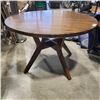 Image 2 : ROUND MODERN DINING TABLE