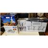 Image 1 : PASTA MAKER KIT 6 IN 1, OSTER MIXER AND SAMSONITE OVER THE DOOR RACK