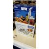 Image 3 : PASTA MAKER KIT 6 IN 1, OSTER MIXER AND SAMSONITE OVER THE DOOR RACK