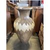 Image 1 : LARGE VASE 34" TALL