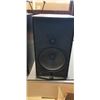 Image 2 : PAIR OF BOSTON ACOUSTIC SPEAKERS