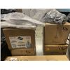 Image 3 : LOT OF LIGHTS, HAND SANITIZER, SPEAKER STANDS AND LUGGAGE