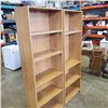 Image 2 : 2 OAK 6FT BOOKSHELVES