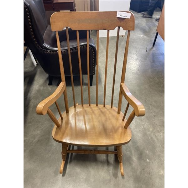 MAPLE ROCKING CHAIR