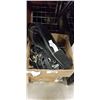 Image 1 : 3 LEATHER 1 REGULAR GUITAR STRAPS WITH 10 XLR AND 1/4" CABLES
