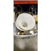 Image 1 : 2 TABLE LAMPS WITH SHADES