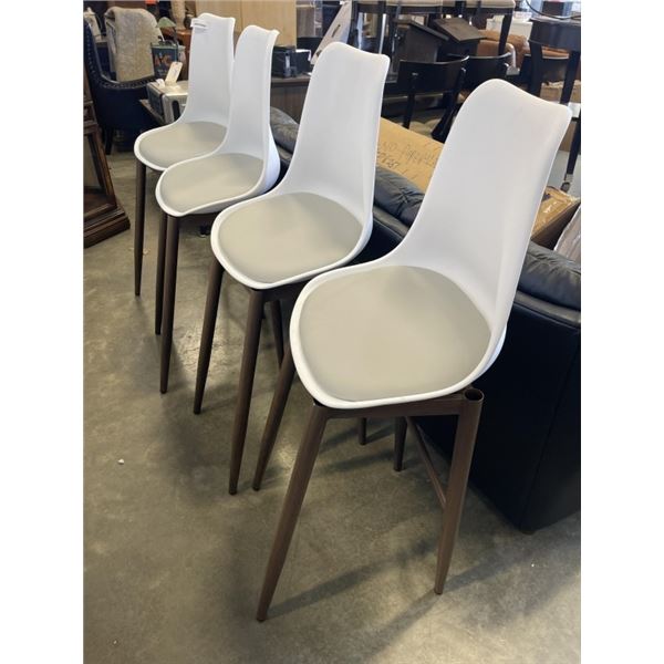 4 NEW BARSTOOLS