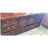 Image 2 : STRATHROY CREDENZA