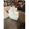 Image 2 : WHITE GENUINE LEATHER LAZYBOY ELECTRIC PUSH BUTTON RECLING ARMCHAIR