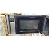 Image 3 : LG 0.9 CU FT MICROWAVE WITH SMART INVERTER - TESTED WORKING, RETAIL  $149