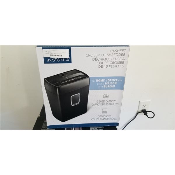 INSIGNIA 10 SHEET CROSS CUT PAPER SHREDDER - TESTED WORKING, RETAIL $99