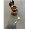 Image 2 : DOULTON-LAMBETH MUSTARD POT WITH FITTED LID AND SPOON