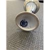 Image 3 : 5" CORONET ENGLISH POTTERIES BUD VASE