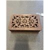 Image 2 : ANTIQUE FRETWORK BOX WITH ANTIQUE CRUCIFIX'S AND CROSS