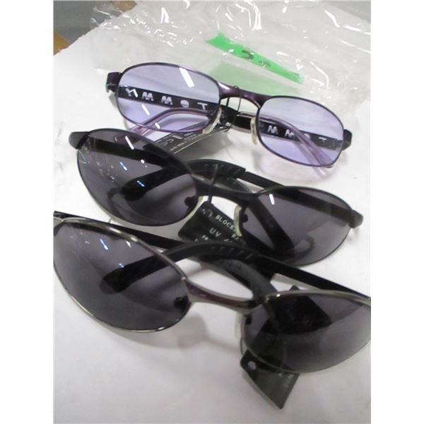 BOX C/W 10 PAIR SUNGLASSES