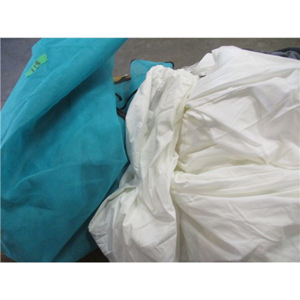 FREIGHT DAMAGE/STORE RETURNS (AS IS):  BOX C/W BEDDING, CLOTHING, ETC