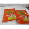 Image 2 : FREIGHT DAMAGE (AS IS):  REESES MINI DESSERT TOPPING (2 BAGS X 142G)