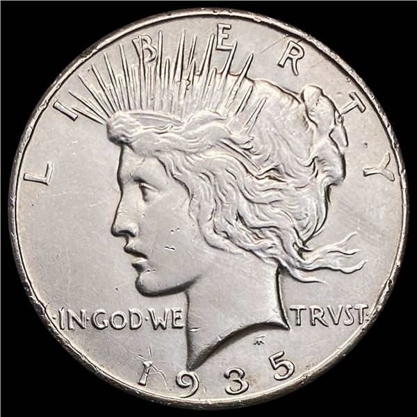 1935 Silver Peace Dollar NEARLY UNCIRCULATED