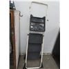 Image 1 : Cosco 3 Step Stool