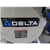Image 2 : Delta Pedestal 14" Bandsaw