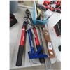 Image 1 : Loppers, Chaulk Gun, Level, Tools