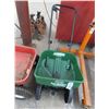 Image 1 : Scotts Spreader