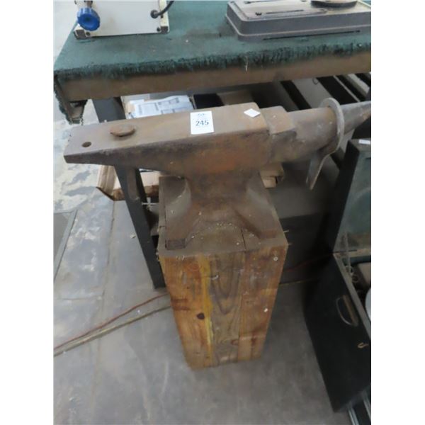 Vintage Anvil w/Stand