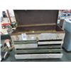Image 1 : Vintage Metal Toolbox