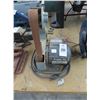 Image 1 : Delta 1" Belt Sander