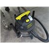 Image 1 : Stanley Small Shop Vac