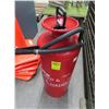 Image 1 : Lawn and Garden Tri-Poxy Sprayer