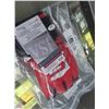 Image 1 : Autographed Ultimate Fighter Glove w/COA