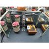 Image 1 : Desk Top Mirror, Candle, Music Box, Décor