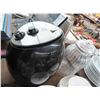 Image 3 : Keurig Coffee Maker, Farberware Pressure Cooker, Glass Jar