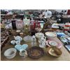 Image 1 : Saloon Lamp, Bowls, Dishes, Decanters, Décor