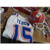Image 2 : Tim Tebow Jersey and Gators Football Helmet