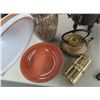 Image 2 : Decorator Vases, Lidded Bowl, Décor