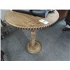 Image 1 : Oak Round Distressed Pedestal Table