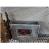 Image 9 : Vintage Radios, Provincial Clock, McCoy Vase, Hull Bowl/Vase, Figural Décor
