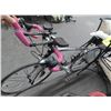 Image 5 : Trek Ladie's Carbon Road Racing Bike