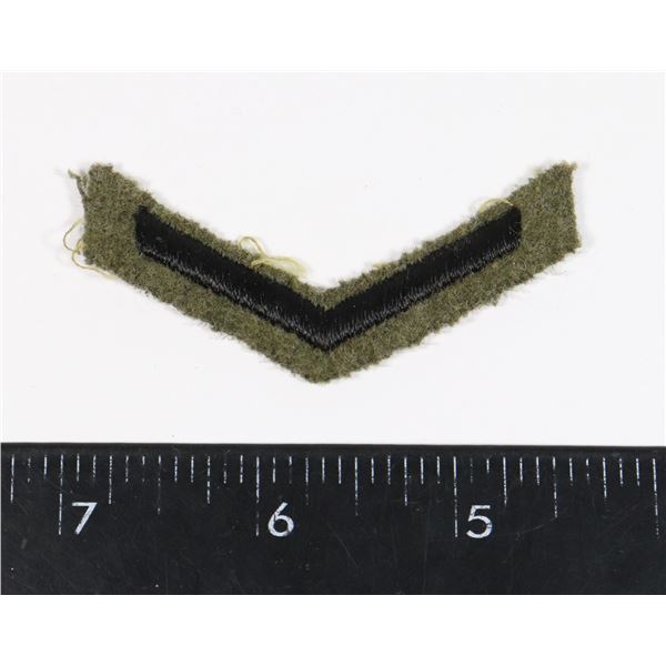 #206 WW2 CANADIAN BATTLEDRESS CHEVRON INSIGNIA