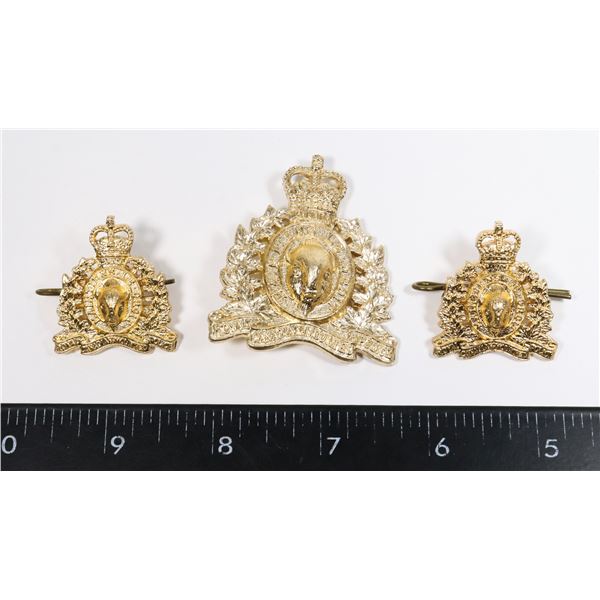 #263 STAYBRITE RCMP CAP BADGE COLLAR BADGE SCULLY
