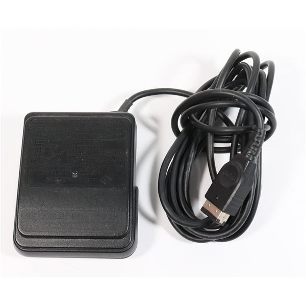 #580 NINTENDO GAME BOY ADVANCE SP AC ADAPTOR