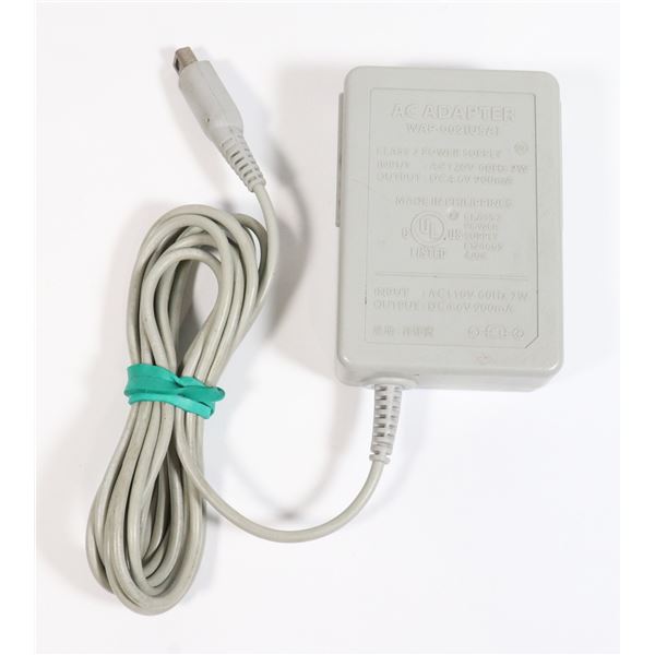 #582 NINTENDO 3DS  AC ADAPTOR WAP-002