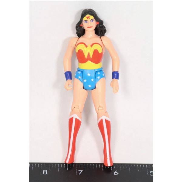 #790 SUPER POWERS WONDER WOMAN 1984 FIGURE