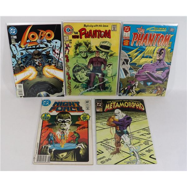 BUNDLE OF ASSORTED DC COMICS INCLUDING THE