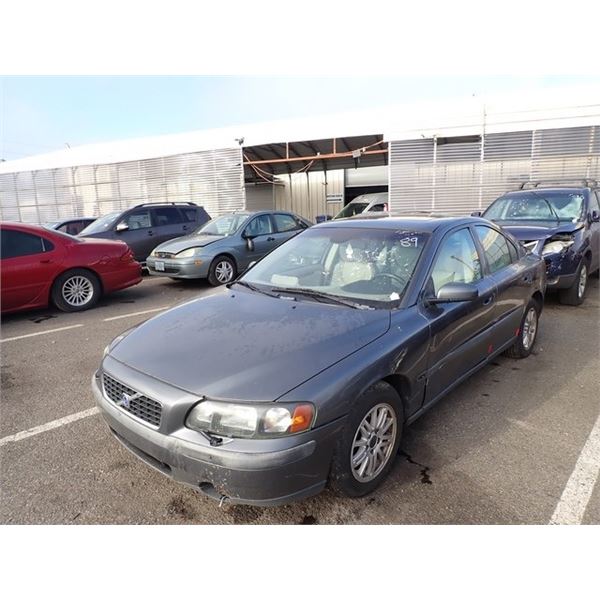2004 Volvo S60